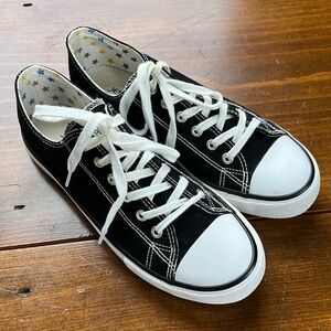 Jenn Ardor Black Canvas Sneakers Sz 9.5